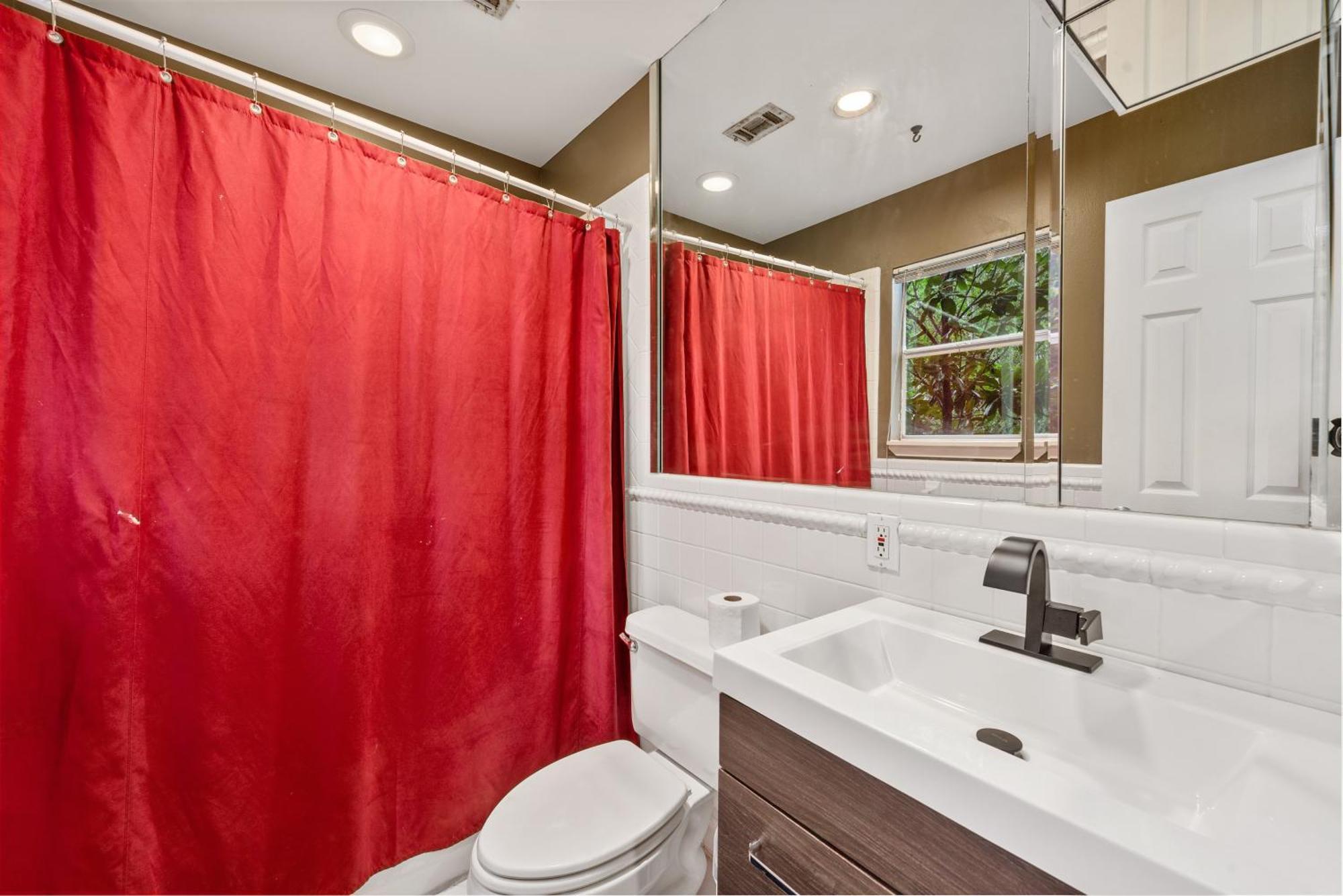 Appartement Boho-Inspired Haven With Free Park à Houston Extérieur photo